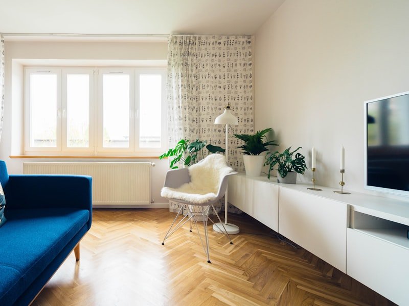 Warm, tidy Ottawa living room kept fresh by recurring maintenance cleaning